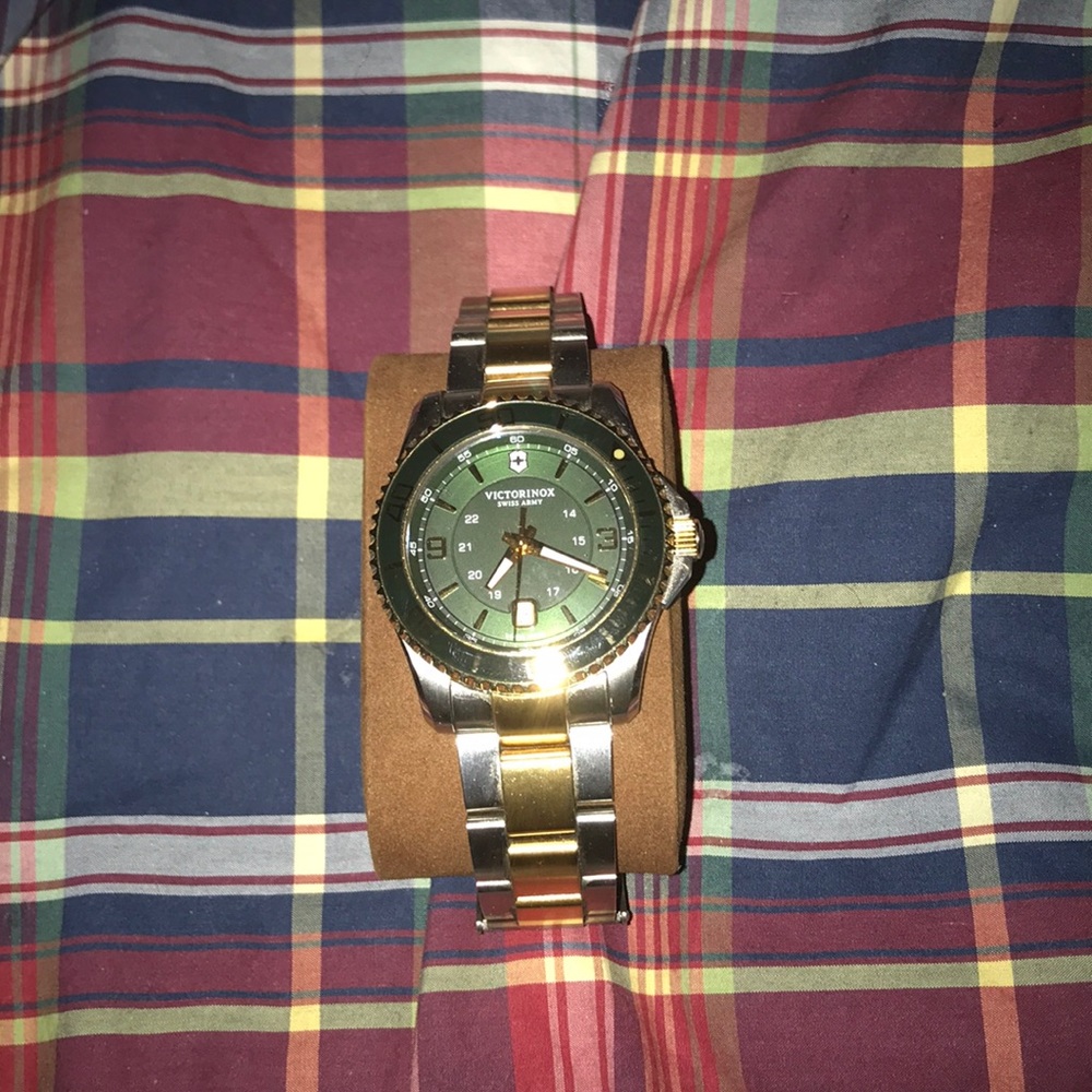 Victorinox Swiss army watch